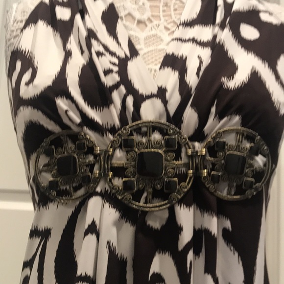 Brand new Cach’e  sleeveless Rhinestone blouse - Picture 4 of 9